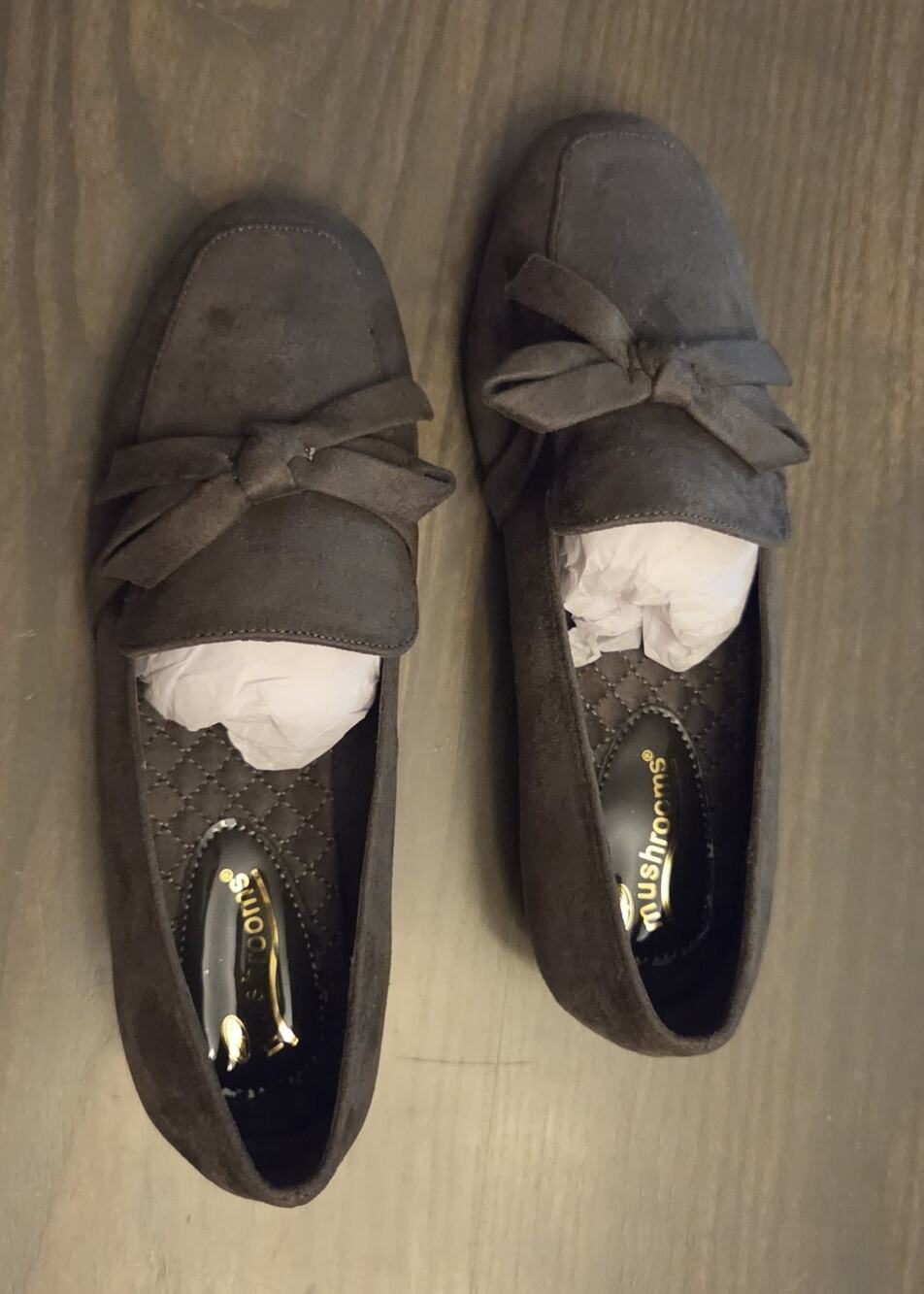 New Women's Mushroom Loafers. Pewter. Size 7